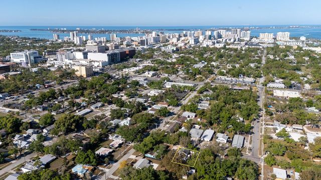 620 N EAST AVENUE, Sarasota, FL 34237