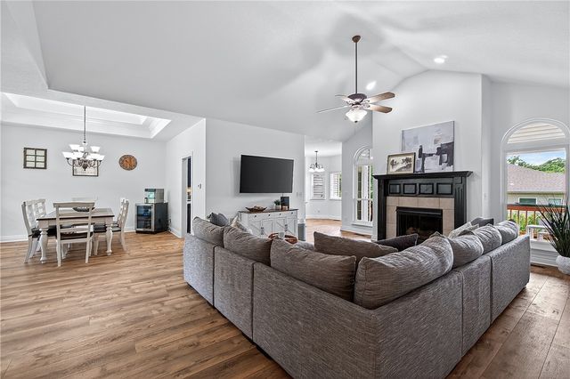23 Harborough Drive, Bella Vista, AR 72714