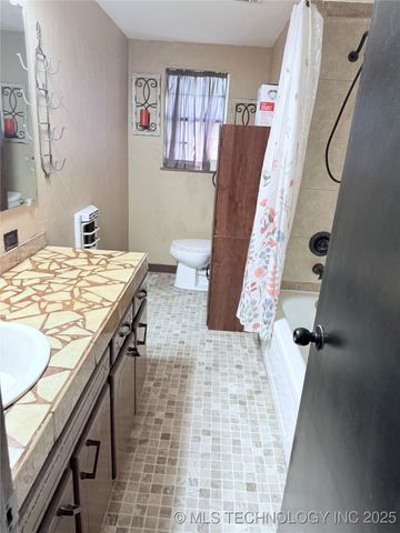 803 NW Dallas, Kingston, OK 73439