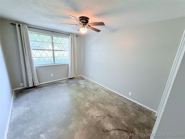 803 NW Dallas, Kingston, OK 73439