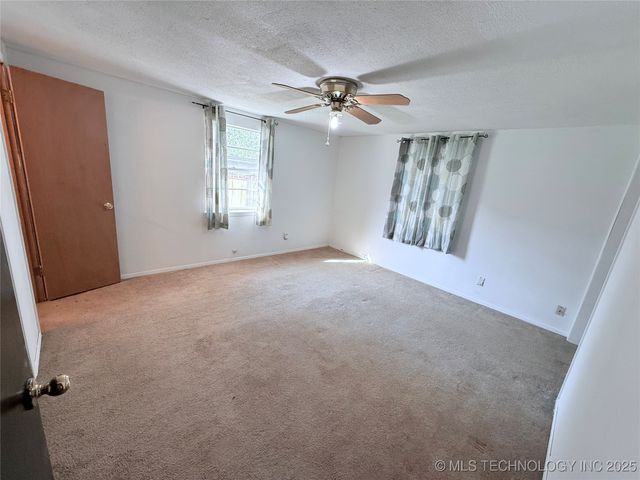 803 NW Dallas, Kingston, OK 73439