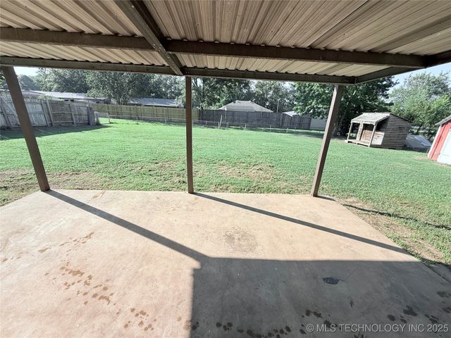 803 NW Dallas, Kingston, OK 73439