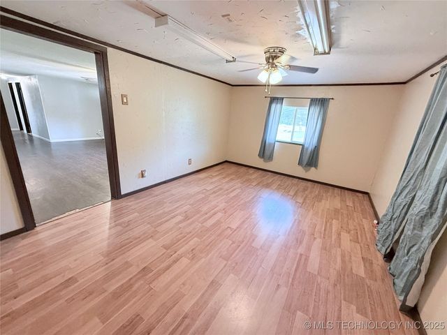 803 NW Dallas, Kingston, OK 73439