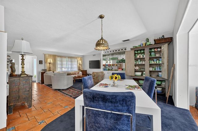 6100 HOLLYWOOD BOULEVARD, Sarasota, FL 34231
