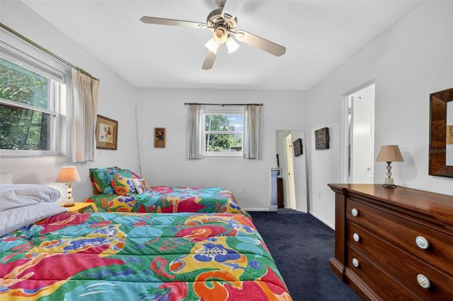 6100 HOLLYWOOD BOULEVARD, Sarasota, FL 34231