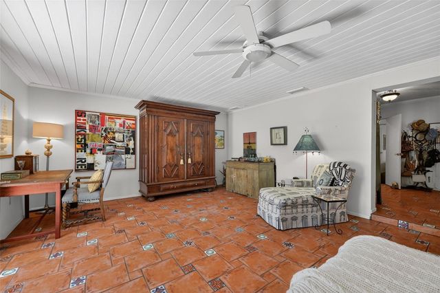 6100 HOLLYWOOD BOULEVARD, Sarasota, FL 34231