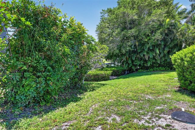 6100 HOLLYWOOD BOULEVARD, Sarasota, FL 34231