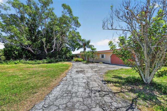 6100 HOLLYWOOD BOULEVARD, Sarasota, FL 34231