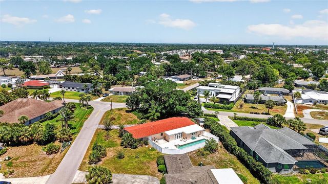 6100 HOLLYWOOD BOULEVARD, Sarasota, FL 34231
