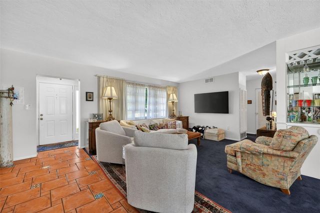 6100 HOLLYWOOD BOULEVARD, Sarasota, FL 34231