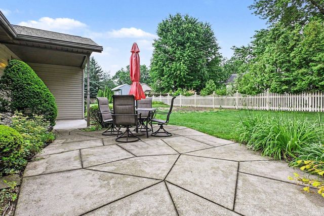329 Bristol Avenue, Middlebury, IN 46540