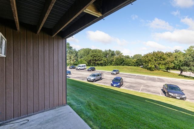 401 E Burnsville Parkway 106, Burnsville, MN 55337