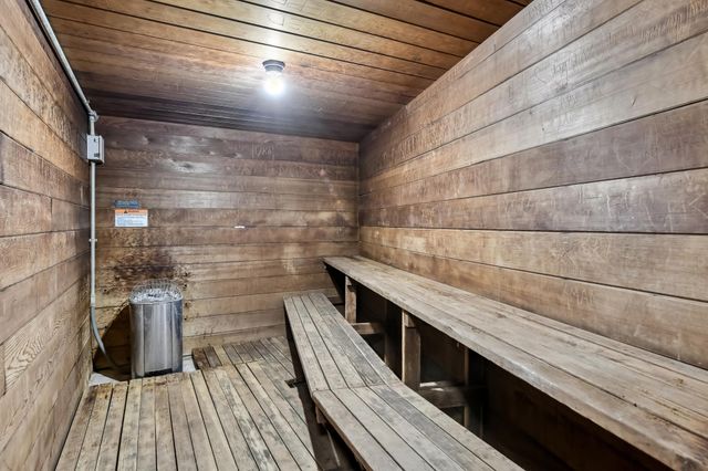 401 E Burnsville Parkway 106, Burnsville, MN 55337