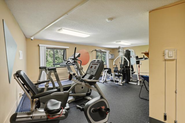 401 E Burnsville Parkway 106, Burnsville, MN 55337