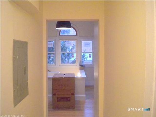 118 Lawrence Street 3, New Haven, CT 06511