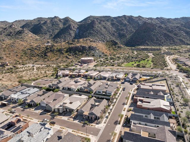 713 E KACHINA Trail, Phoenix, AZ 85042