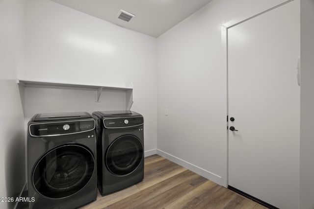 713 E KACHINA Trail, Phoenix, AZ 85042