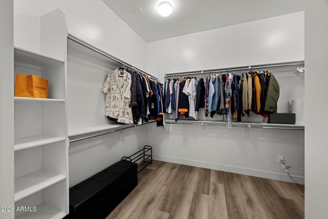 713 E KACHINA Trail, Phoenix, AZ 85042