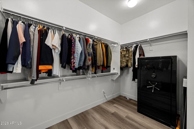 713 E KACHINA Trail, Phoenix, AZ 85042