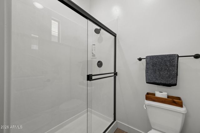 713 E KACHINA Trail, Phoenix, AZ 85042