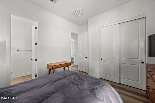 713 E KACHINA Trail, Phoenix, AZ 85042