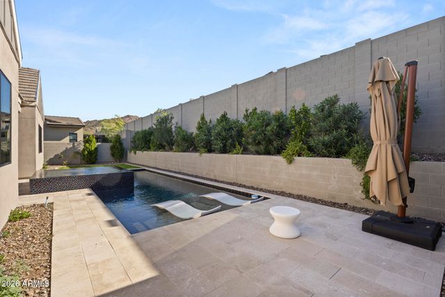 713 E KACHINA Trail, Phoenix, AZ 85042