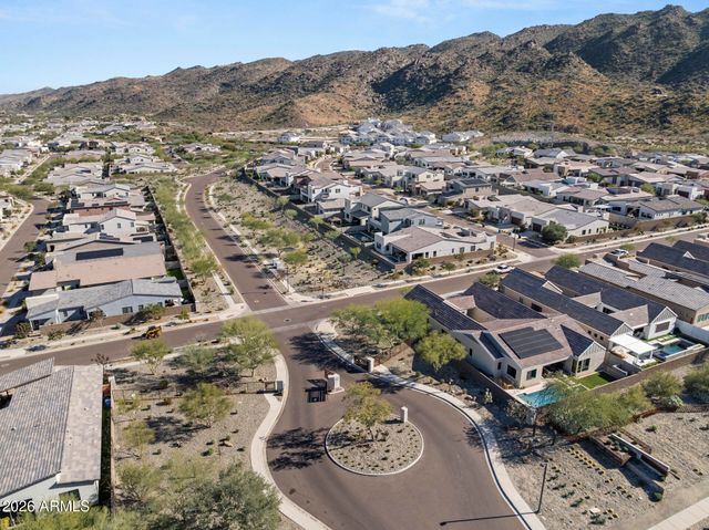 713 E KACHINA Trail, Phoenix, AZ 85042