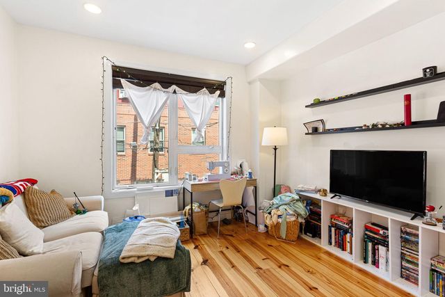 1322 S CHADWICK ST, Philadelphia, PA 19146