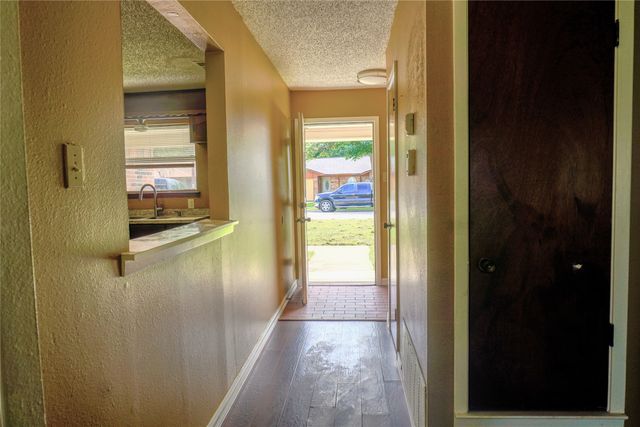 300 Coury Road, Everman, TX 76140