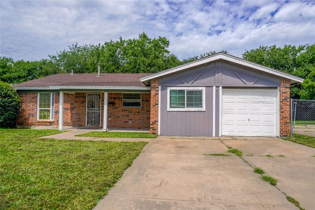 300 Coury Road, Everman, TX 76140