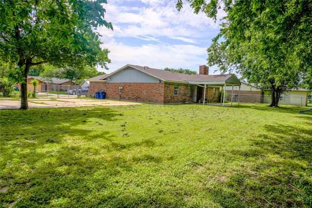 300 Coury Road, Everman, TX 76140