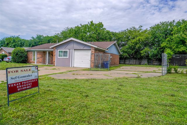 300 Coury Road, Everman, TX 76140