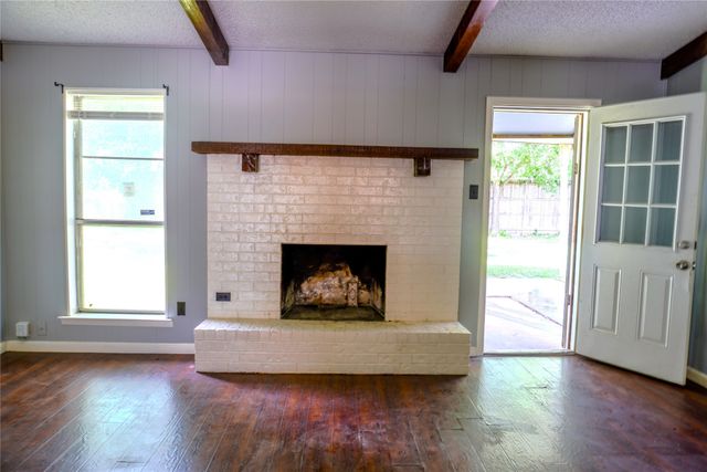 300 Coury Road, Everman, TX 76140