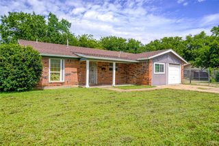 300 Coury Road, Everman, TX 76140