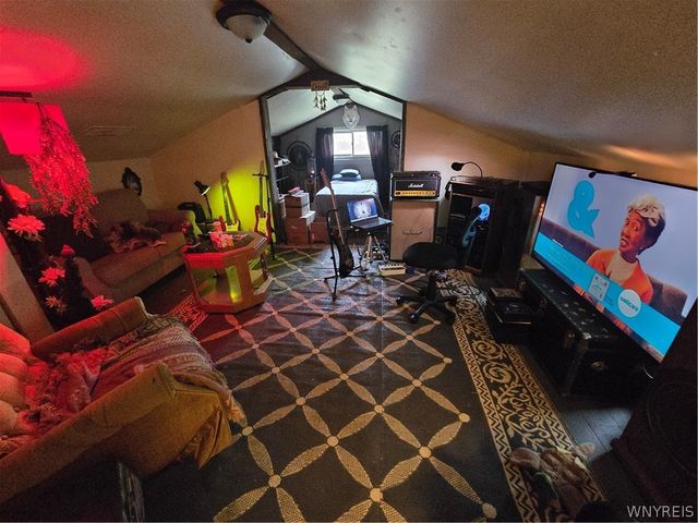 12376 Maple Ridge Road, Shelby, NY 14103