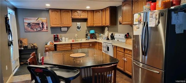 12376 Maple Ridge Road, Shelby, NY 14103