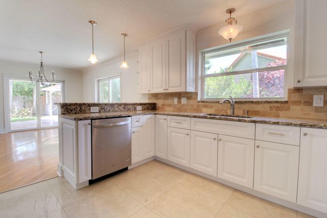 949 GREENSWARD Lane, Delray Beach, FL 33445