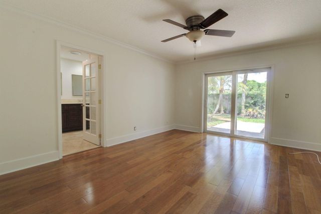 949 GREENSWARD Lane, Delray Beach, FL 33445