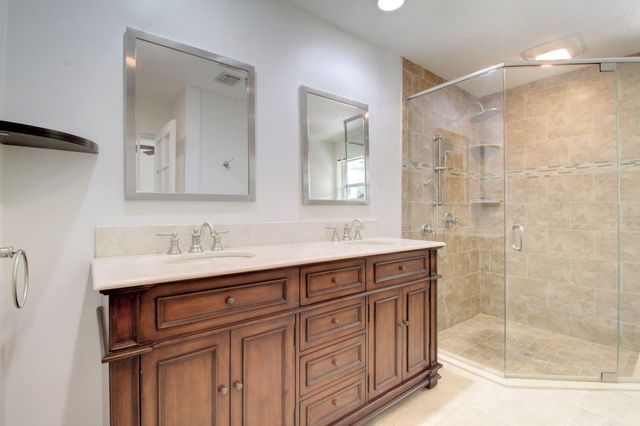 949 GREENSWARD Lane, Delray Beach, FL 33445