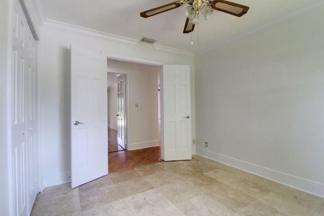 949 GREENSWARD Lane, Delray Beach, FL 33445