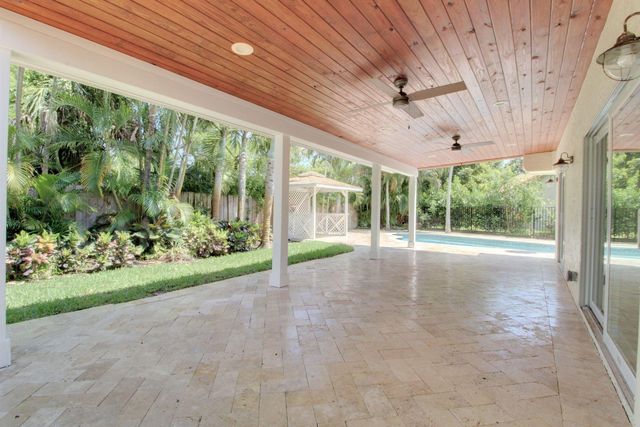949 GREENSWARD Lane, Delray Beach, FL 33445
