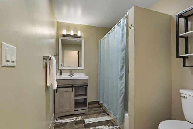 1926 88th STREET, Kenosha, WI 53143