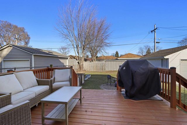 1926 88th STREET, Kenosha, WI 53143