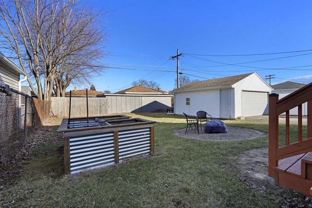 1926 88th STREET, Kenosha, WI 53143