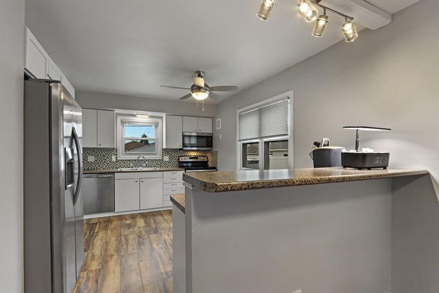 1926 88th STREET, Kenosha, WI 53143