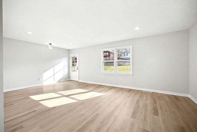 4537 Mandeville Way, Lexington, KY 40515