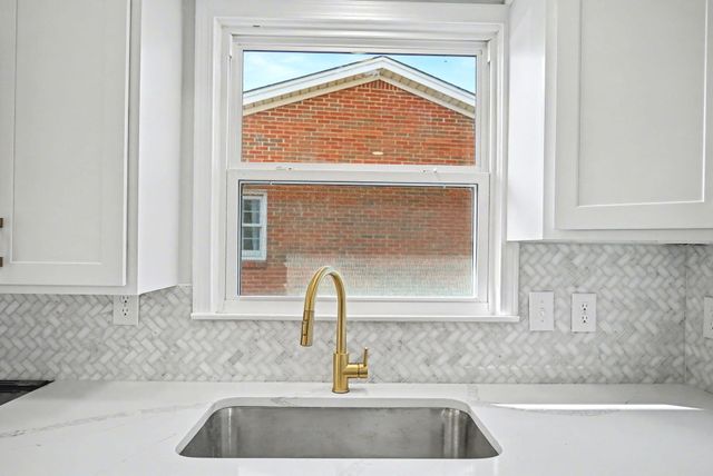 4537 Mandeville Way, Lexington, KY 40515