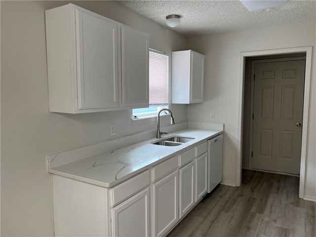 609 Marigold Street, Springdale, AR 72764