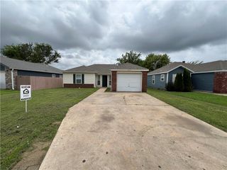 609 Marigold Street, Springdale, AR 72764