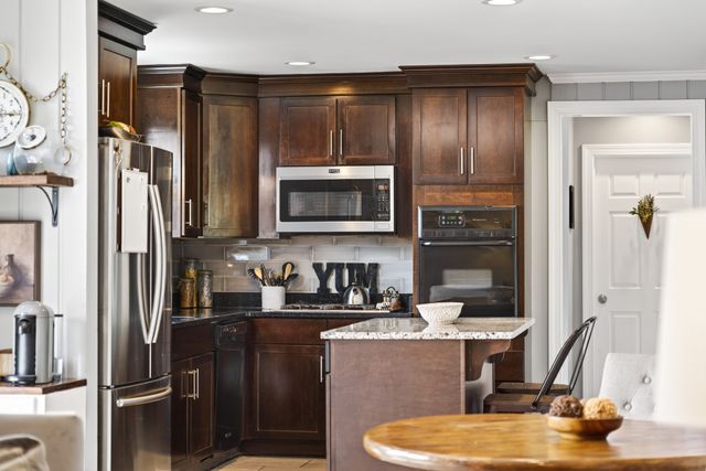 128 East Dr, Hendersonville, TN 37075